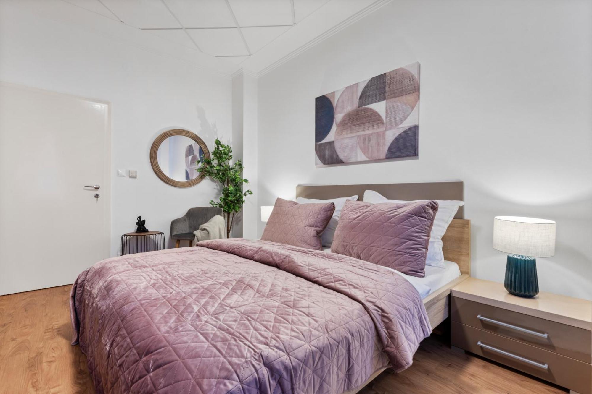 Luxe Living At Old Town Center Apartment Bratislava Exterior photo