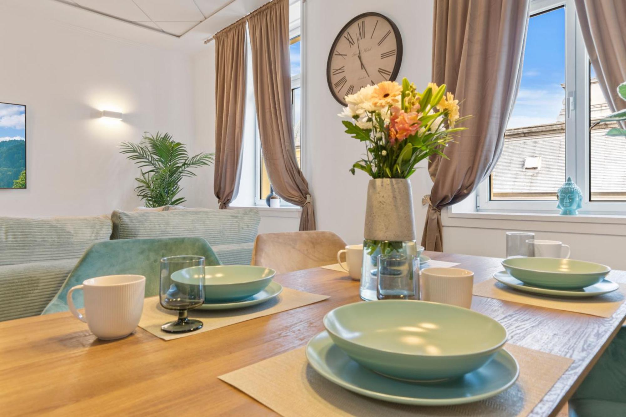 Luxe Living At Old Town Center Apartment Bratislava Exterior photo