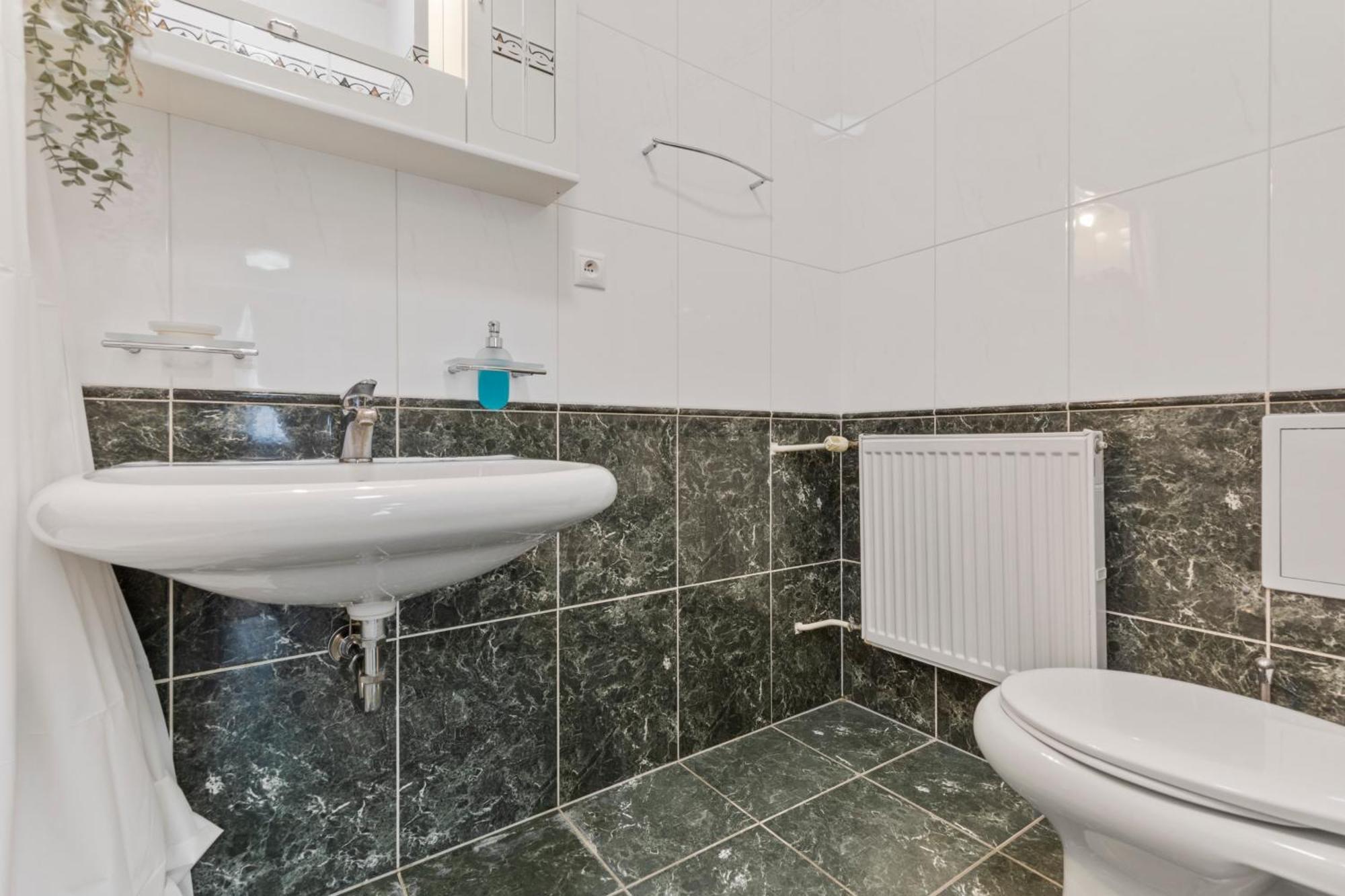 Luxe Living At Old Town Center Apartment Bratislava Exterior photo